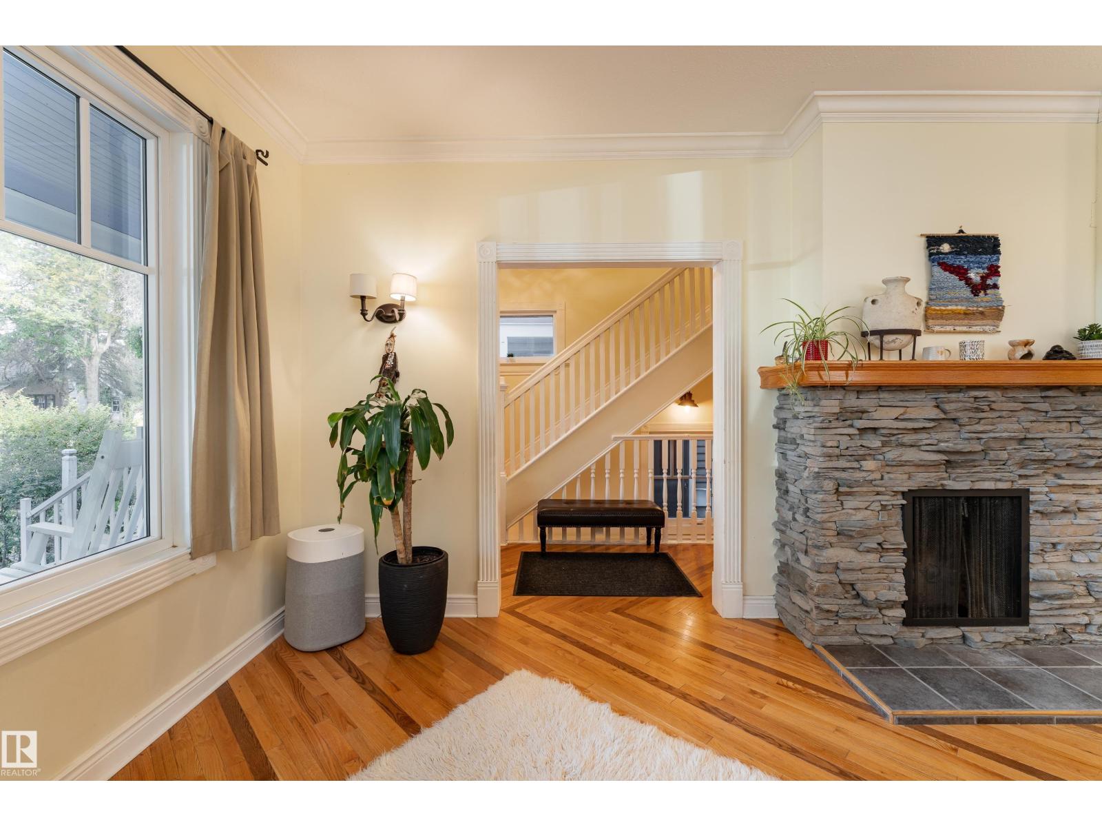 11225 127 ST NW photo 16
