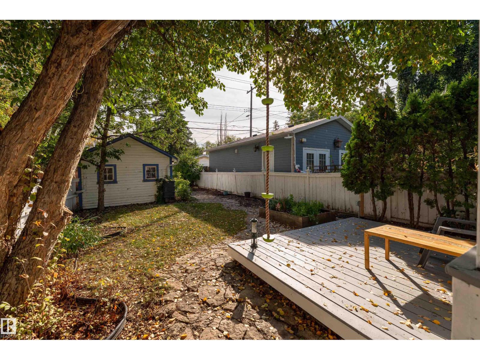 11225 127 ST NW photo 34