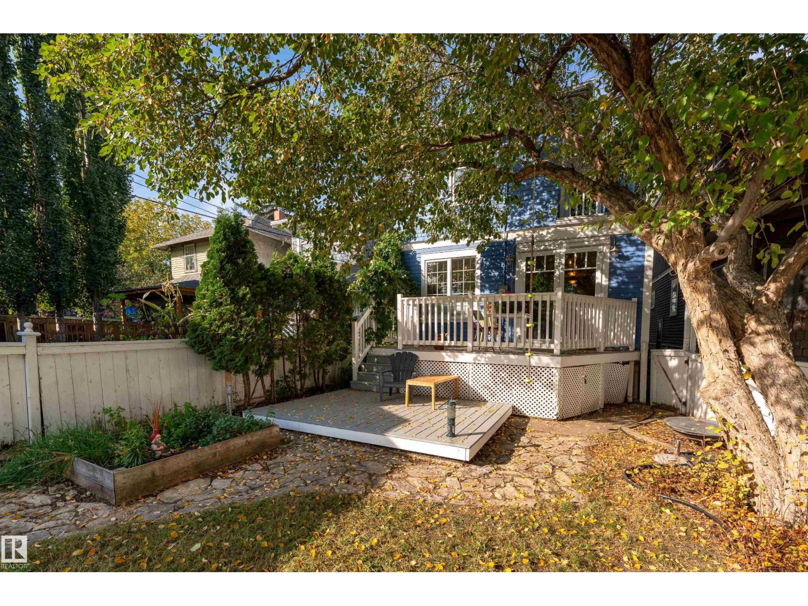11225 127 ST NW photo 41
