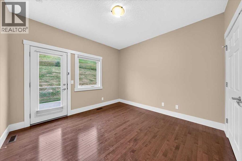 520 Rocky Vista Gardens NW - photo 32