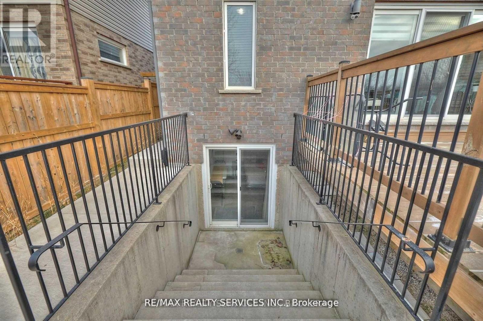 BSMT - 6045 ERNEST CRESCENT, Niagara Falls (Forestview) — photo 2