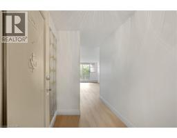975 Warwick Court Unit# 310, Burlington, ON L7T3Z7 Photo 7