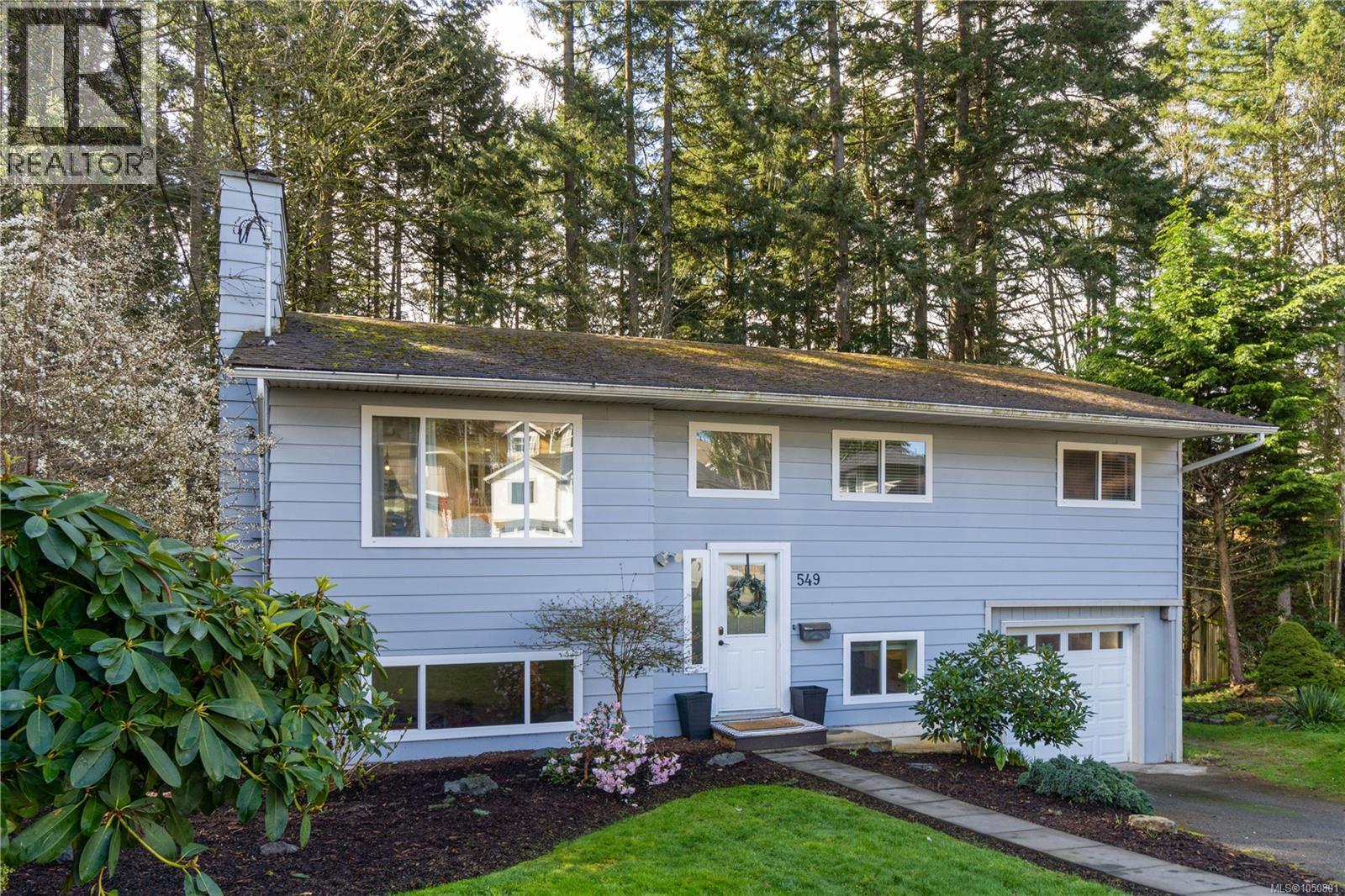 549 Doreen Pl - 2