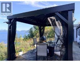 18 Sayward Rd, Sayward, BC V0P1R0 Photo 7