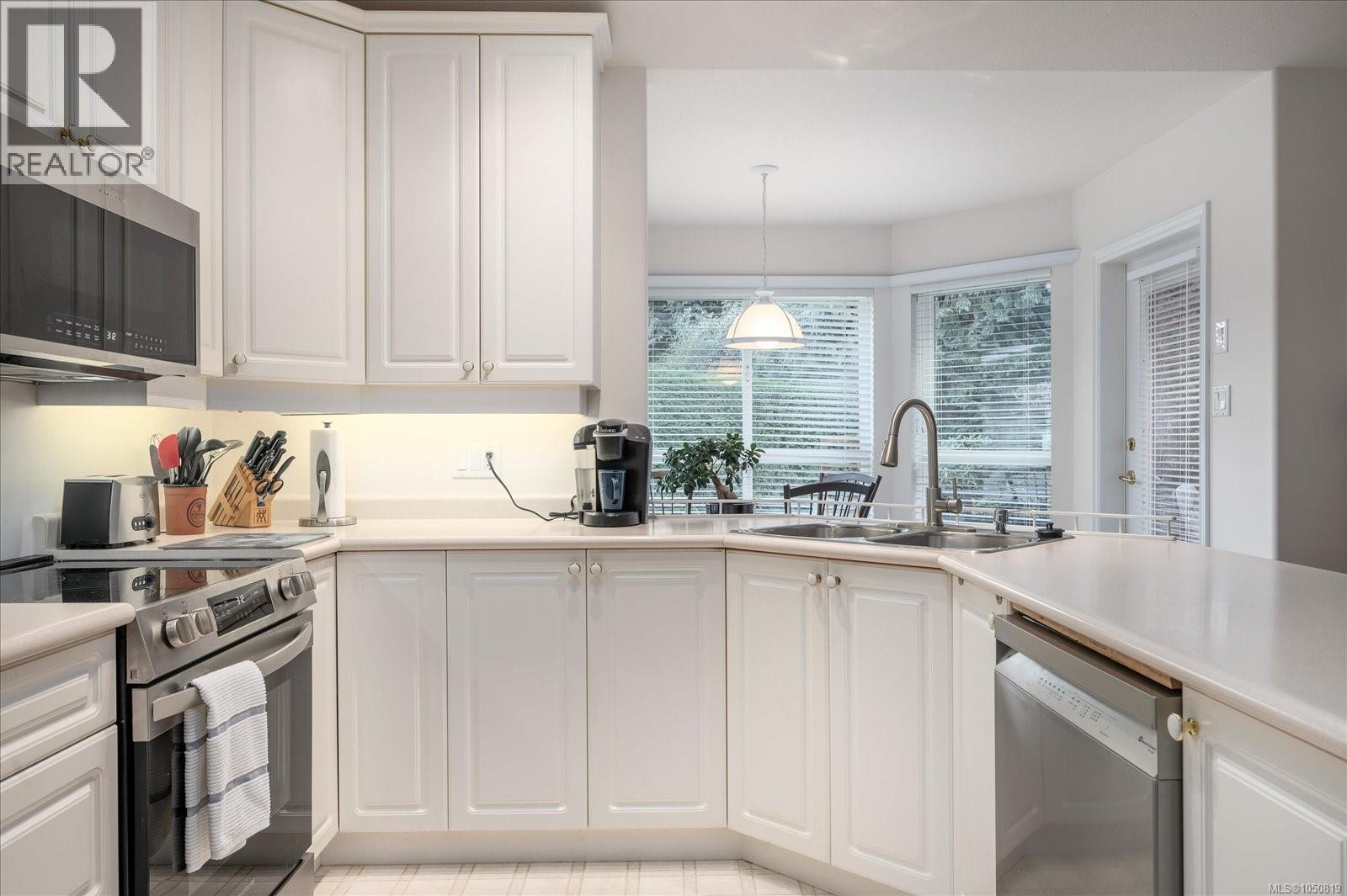 1204 Gabriola Dr - 12