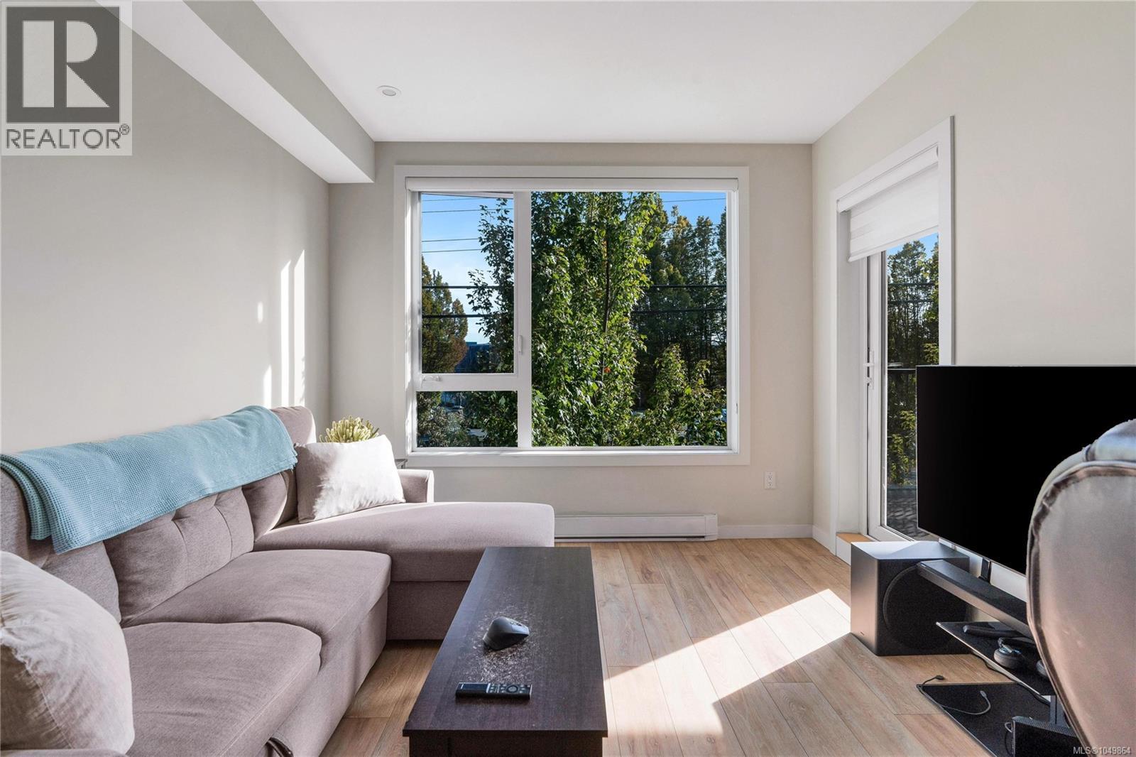 204 1588 North Dairy Road, Saanich