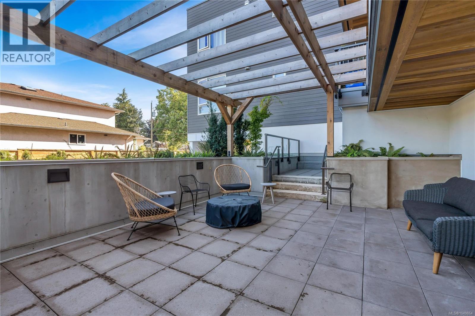 204 1588 North Dairy Road, Saanich