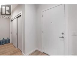 Kitchen - 204 1588 North Dairy Rd, Saanich, BC V8T0E1 Photo 6