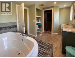 9880 Asgard Road, Windsor, ON N8R1E2 Photo 26