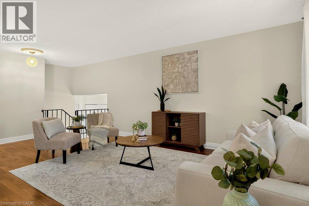 32 BEECHWOOD Avenue, Brantford — photo 8