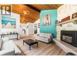 Primary Bedroom - 9434 Angus Drive, Coldstream, BC V1B3G1 Photo 7