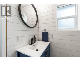 9434 Angus Drive, Coldstream, BC V1B3G1 Photo 28