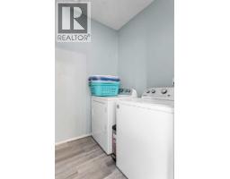 5205b 52 Avenue, Camrose, AB T4V4M3 Photo 8