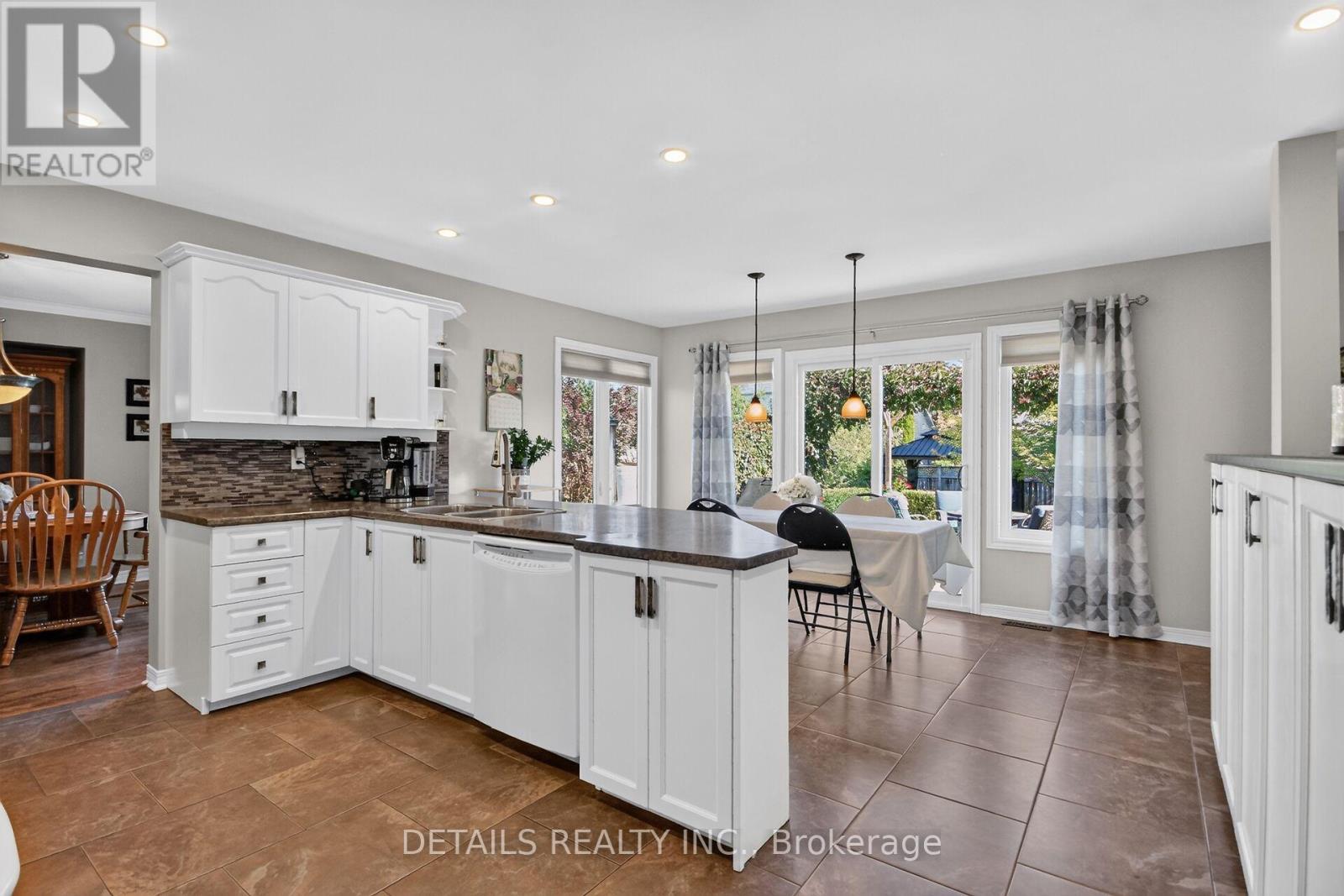 10 FOREST CREEK DRIVE, Ottawa — photo 10
