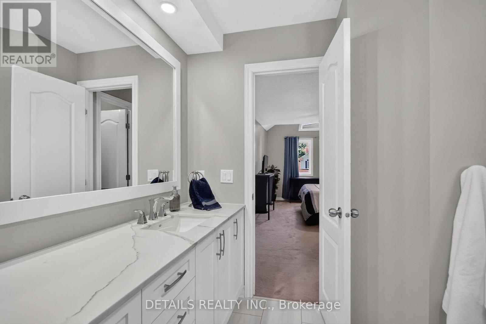 10 FOREST CREEK DRIVE - 26
