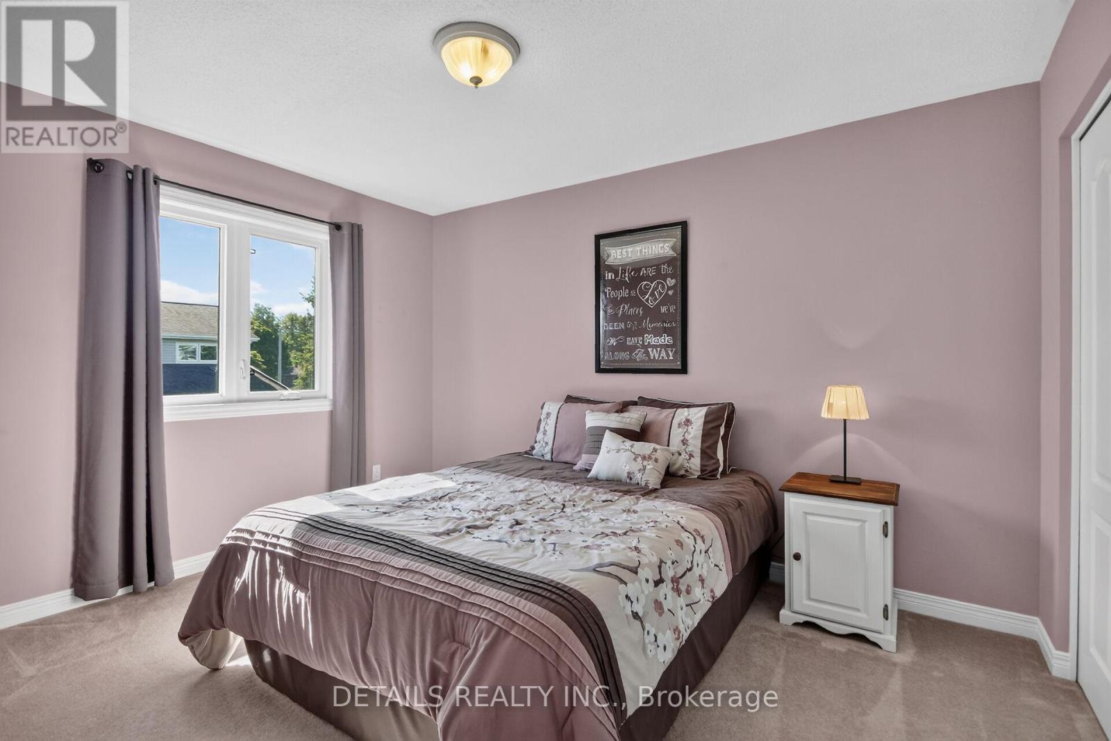 10 FOREST CREEK DRIVE - 27