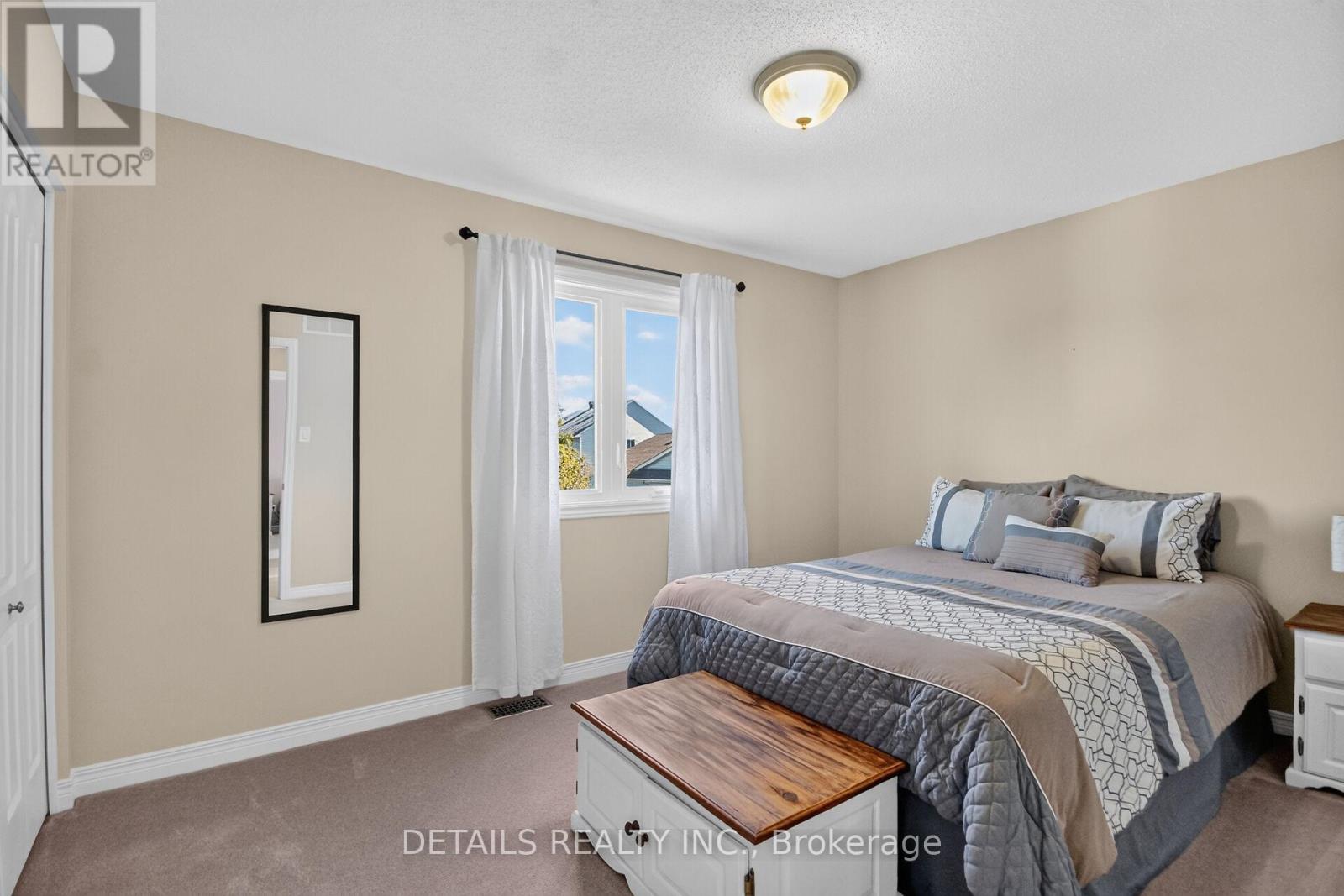 10 FOREST CREEK DRIVE - 29
