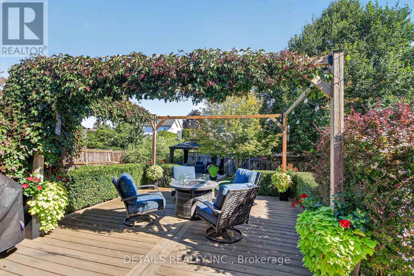 10 FOREST CREEK DRIVE - 37