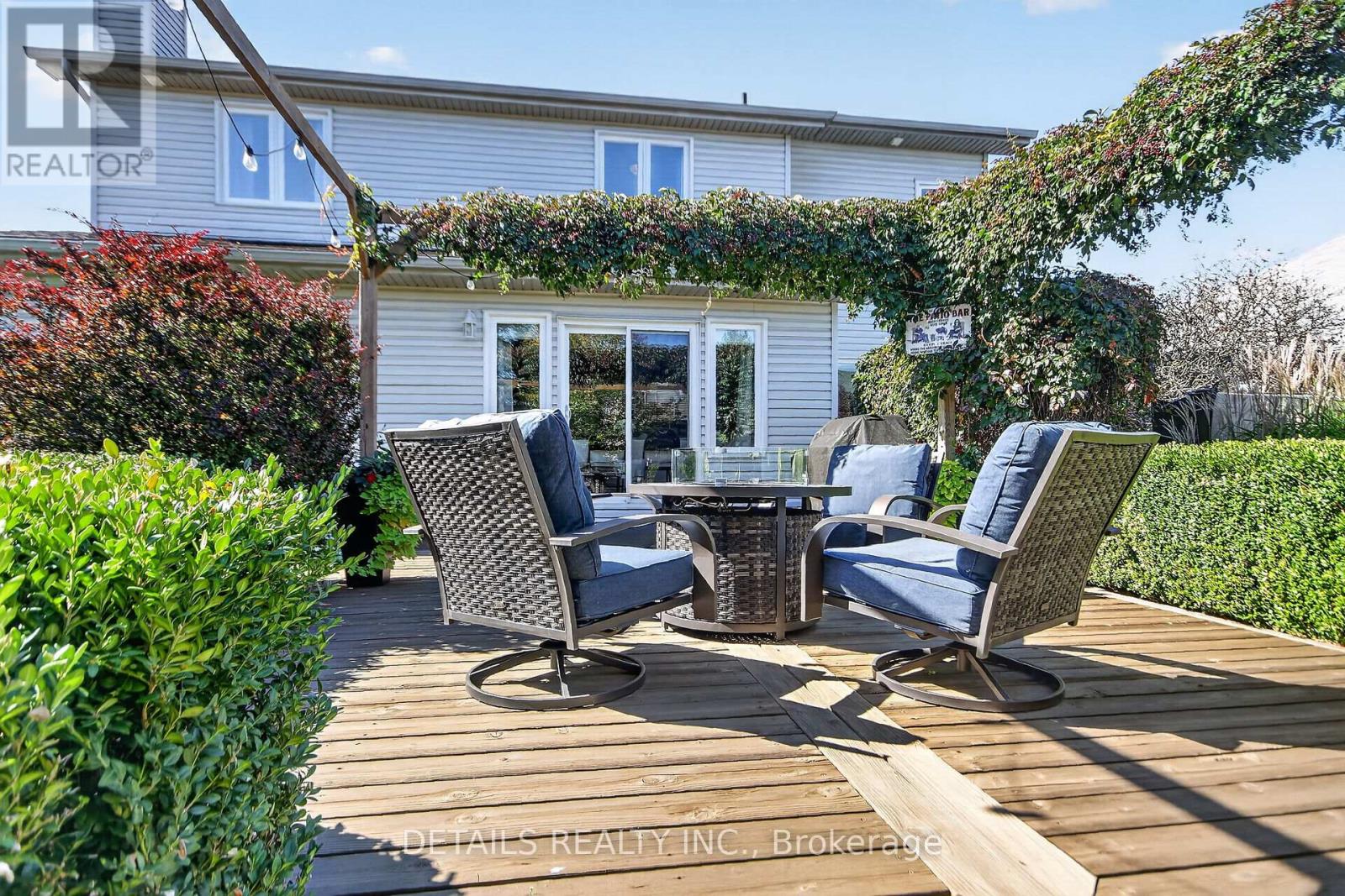 10 FOREST CREEK DRIVE - 38