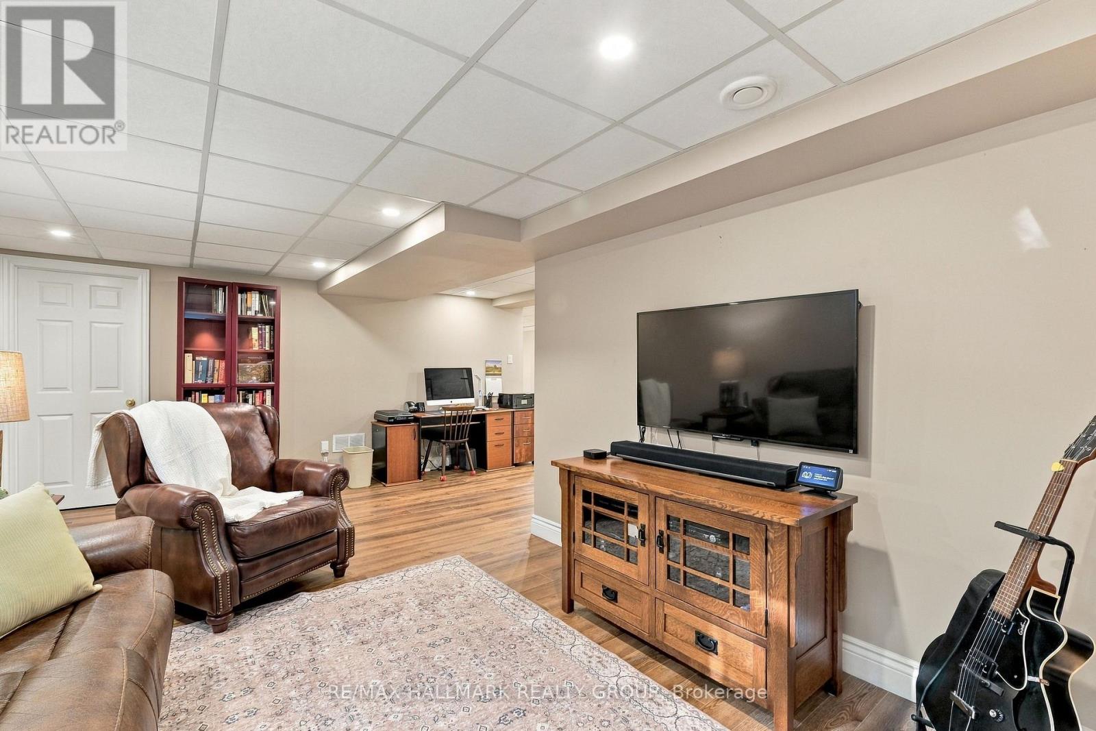 22 GRAND HARBOUR COURT - Image 27