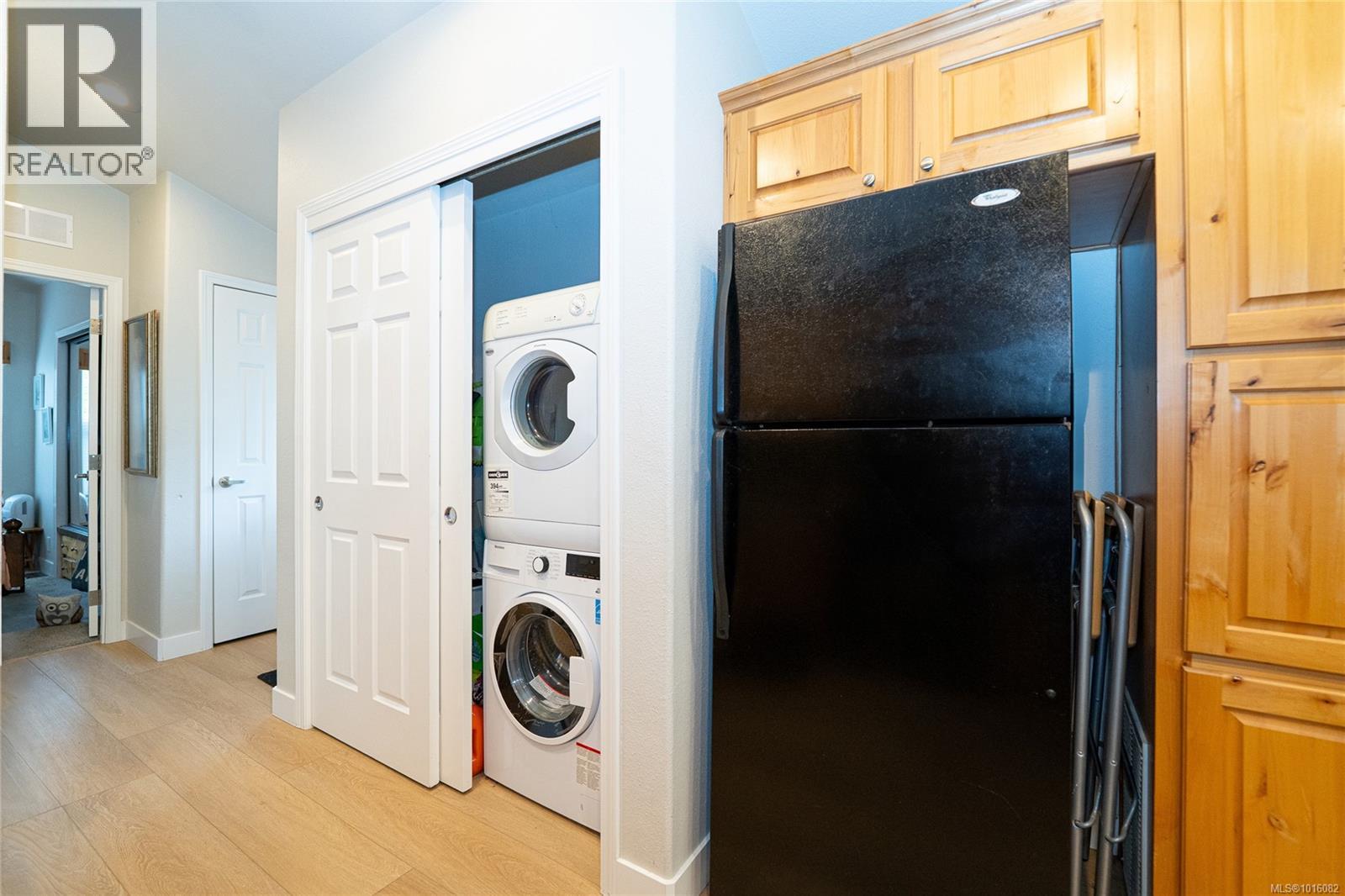 #350 3042 River Rd - Image 12