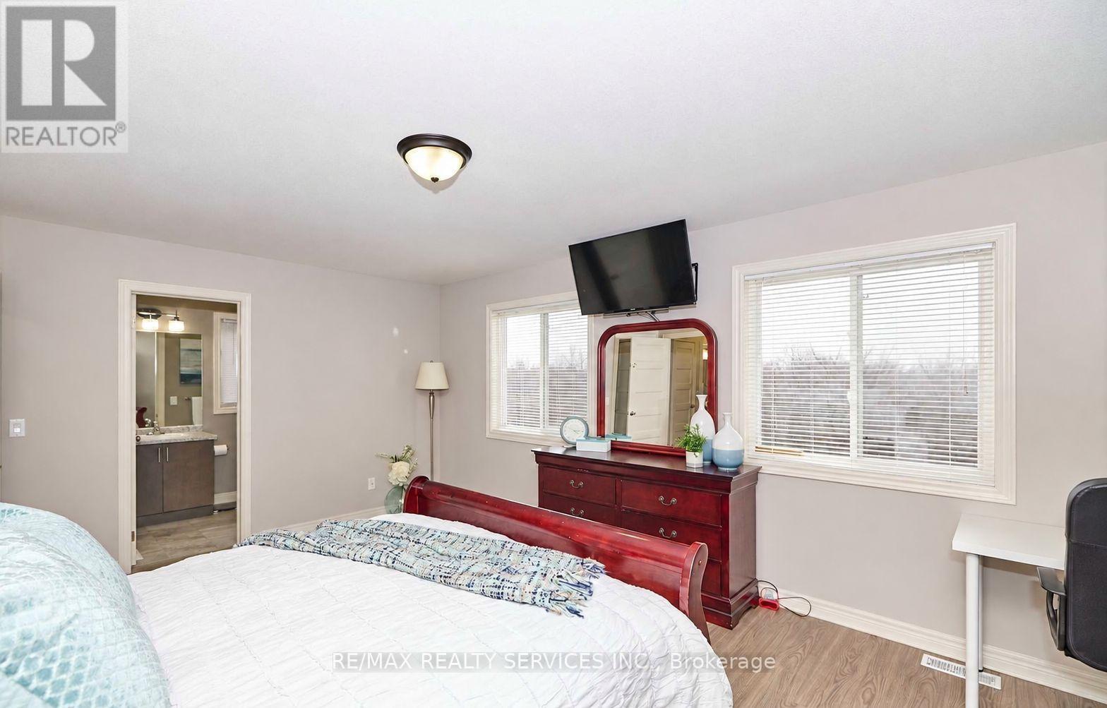 UPPER - 6045 ERNEST CRESCENT, Niagara Falls (Forestview) — photo 6