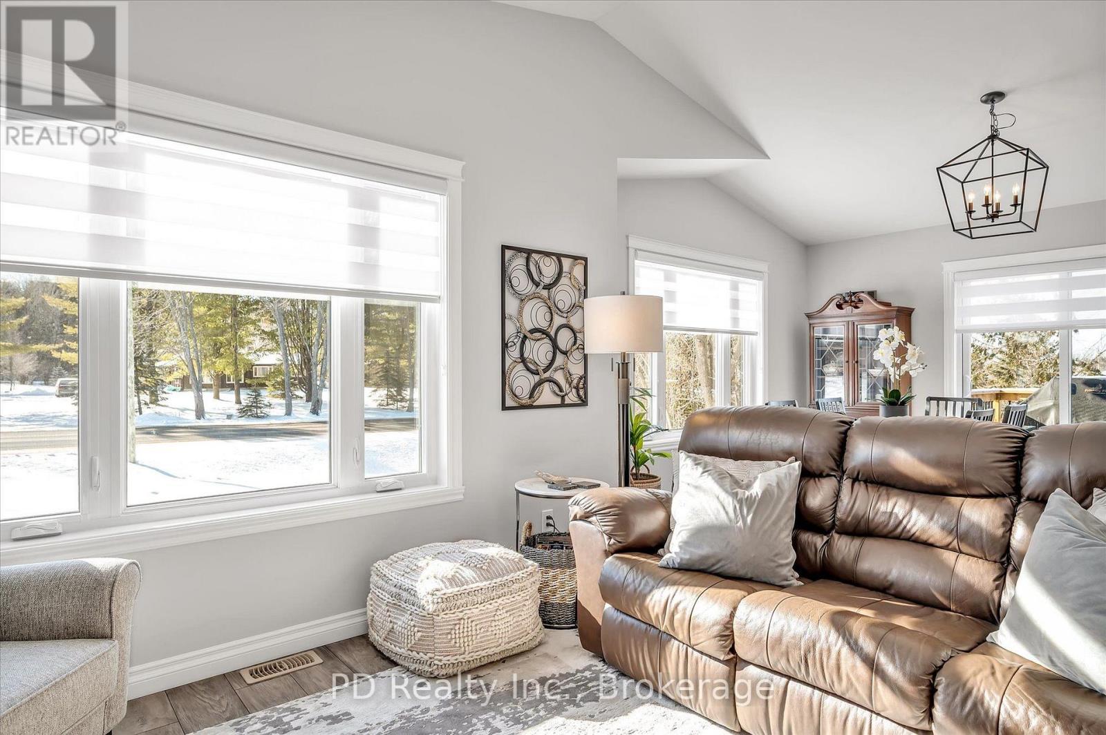 4 QUEEN STREET N, Kawartha Lakes (Omemee) — photo 8