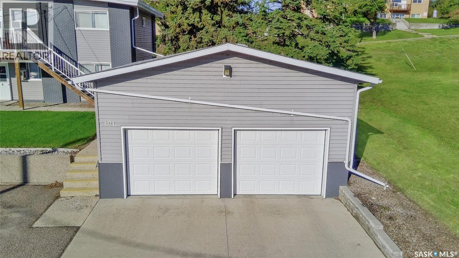 601 6th AVENUE NE, Swift Current — photo 21