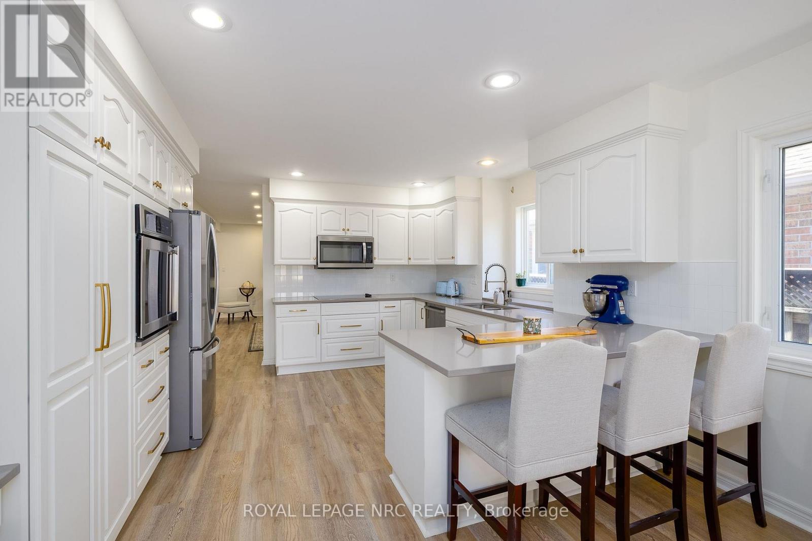 7621 CAMERON COURT - 11