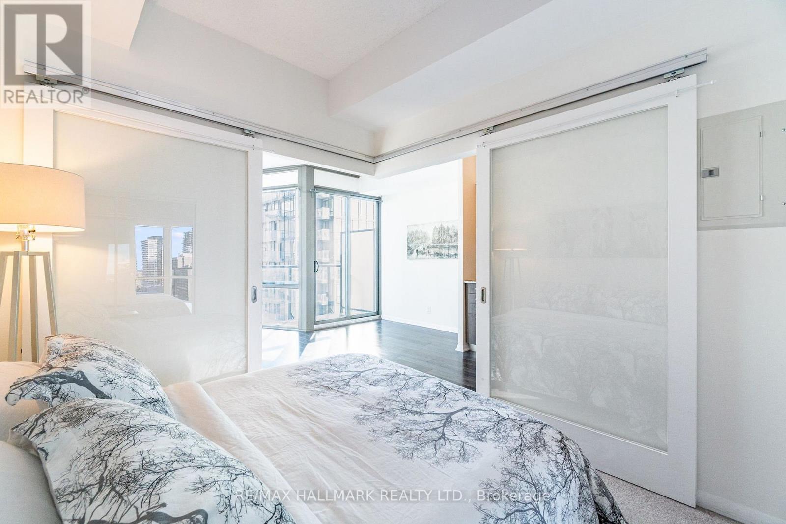 2307 - 832 BAY STREET, Toronto (Bay Street Corridor) — photo 9