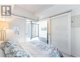 2307 - 832 Bay Street, Toronto, ON M5S1Z6 Photo 9