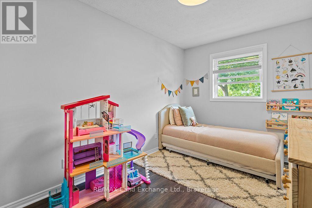 302 BRICKER STREET - 18