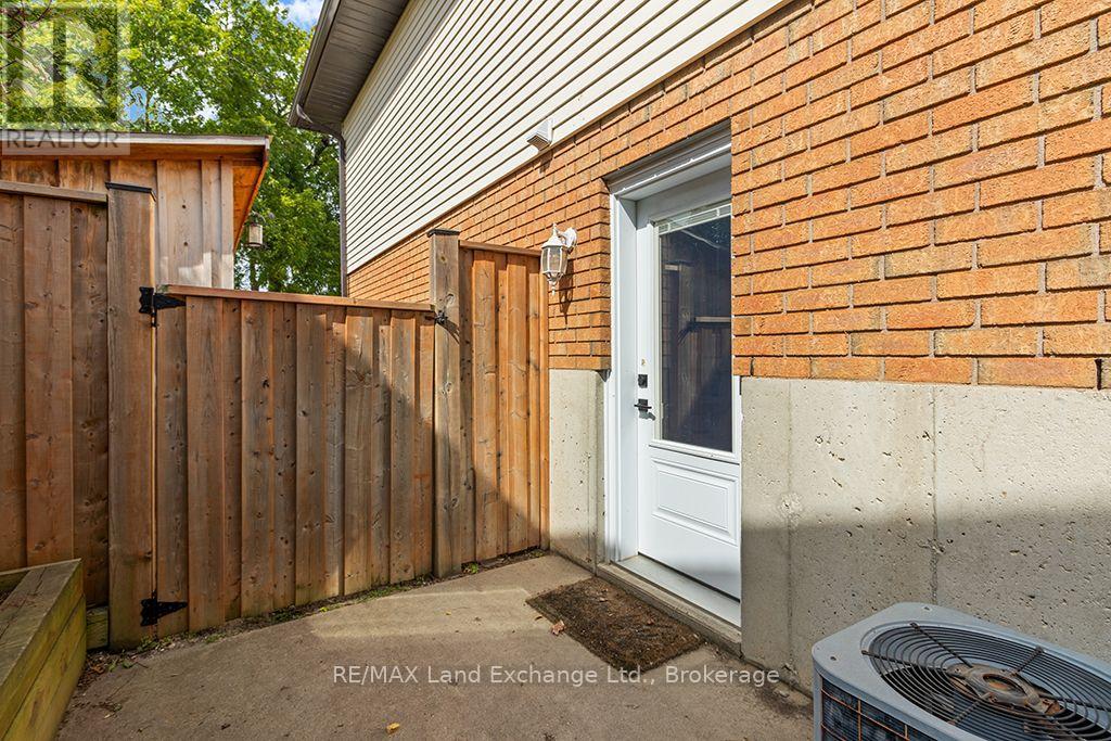 302 BRICKER STREET - Image 33