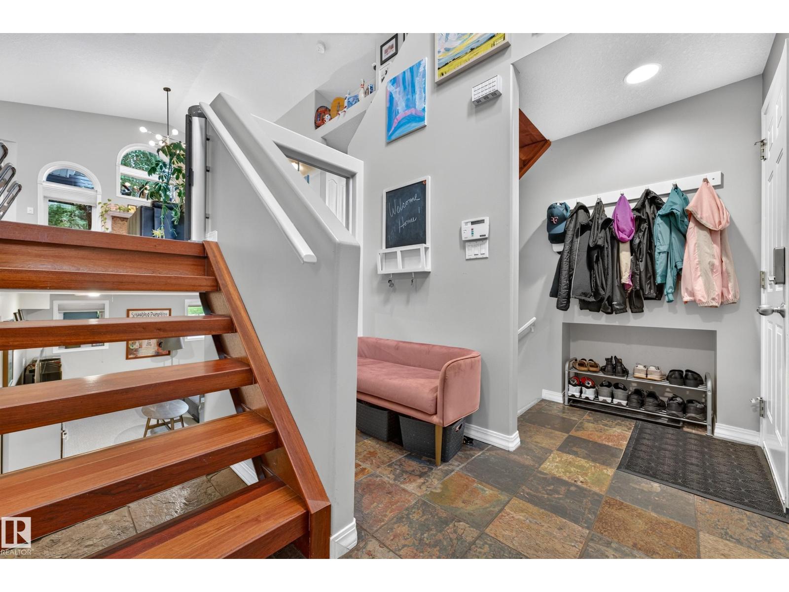 1005 ORMSBY CR NW - Image 4