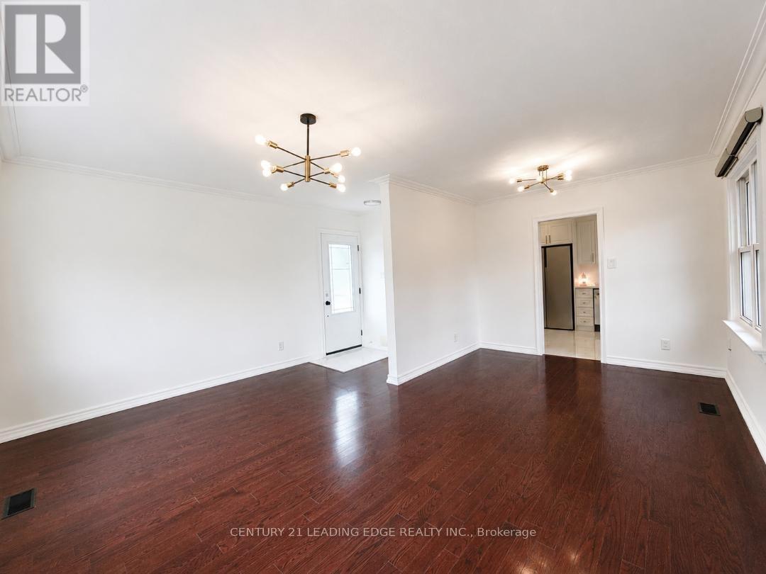 28 ERINGATE DRIVE, Toronto (Eringate-Centennial-West Deane) — photo 3