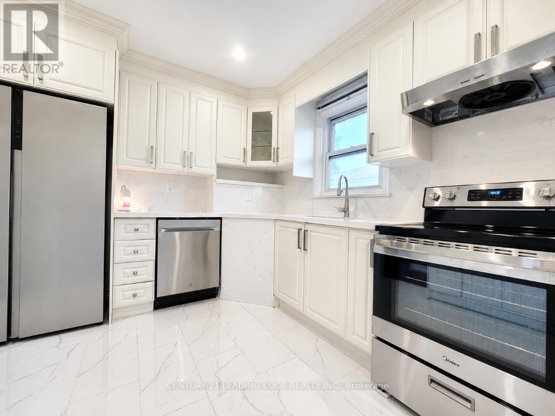 28 ERINGATE DRIVE, Toronto (Eringate-Centennial-West Deane) — photo 9