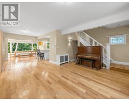 246 Ellis--main Avenue, Toronto, ON M6S2X2 Photo 8