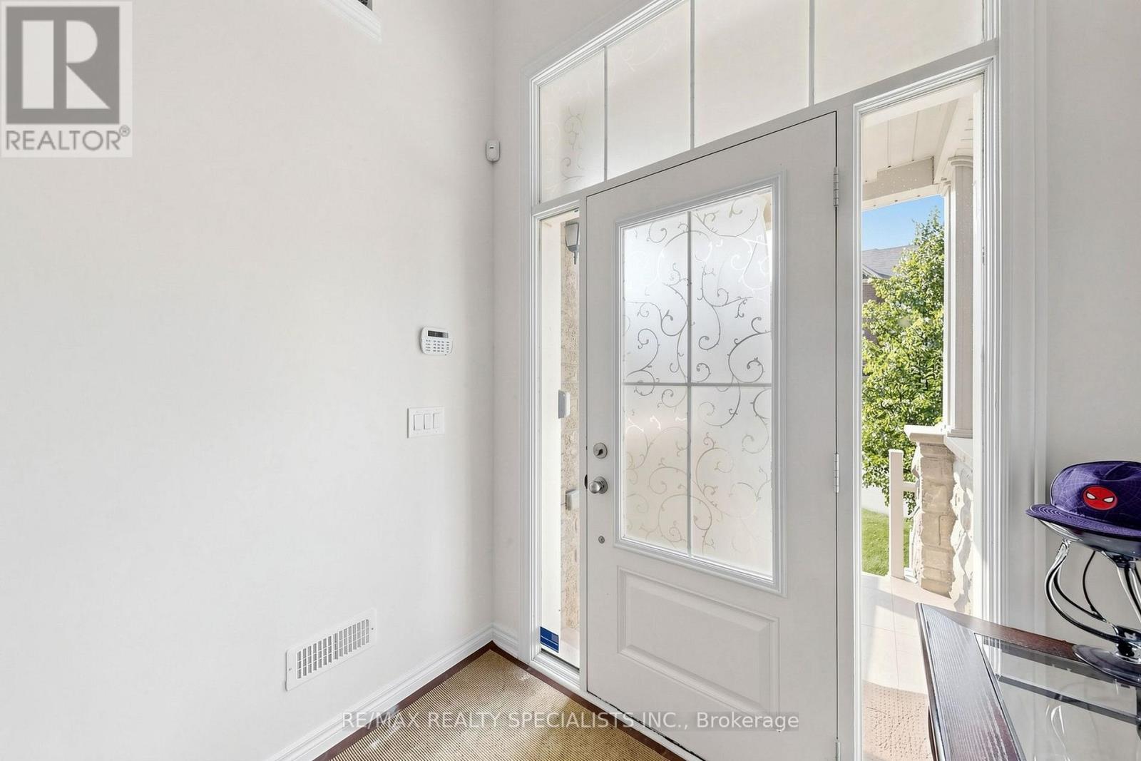 29 ROCKBROOK TRAIL, Brampton (Northwest Brampton) — photo 2