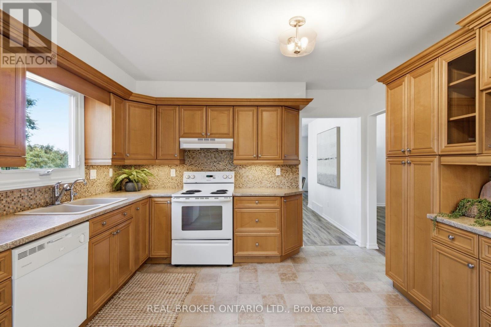 22 RIPLEY CRESCENT - Image 17