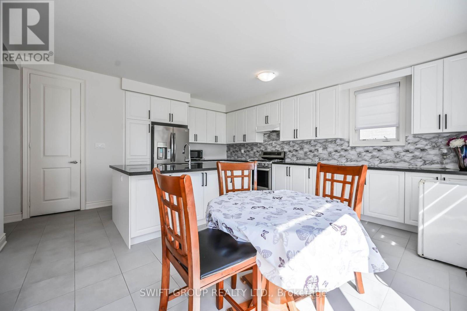 428 HUMPHREY STREET, Hamilton (Waterdown) — photo 12