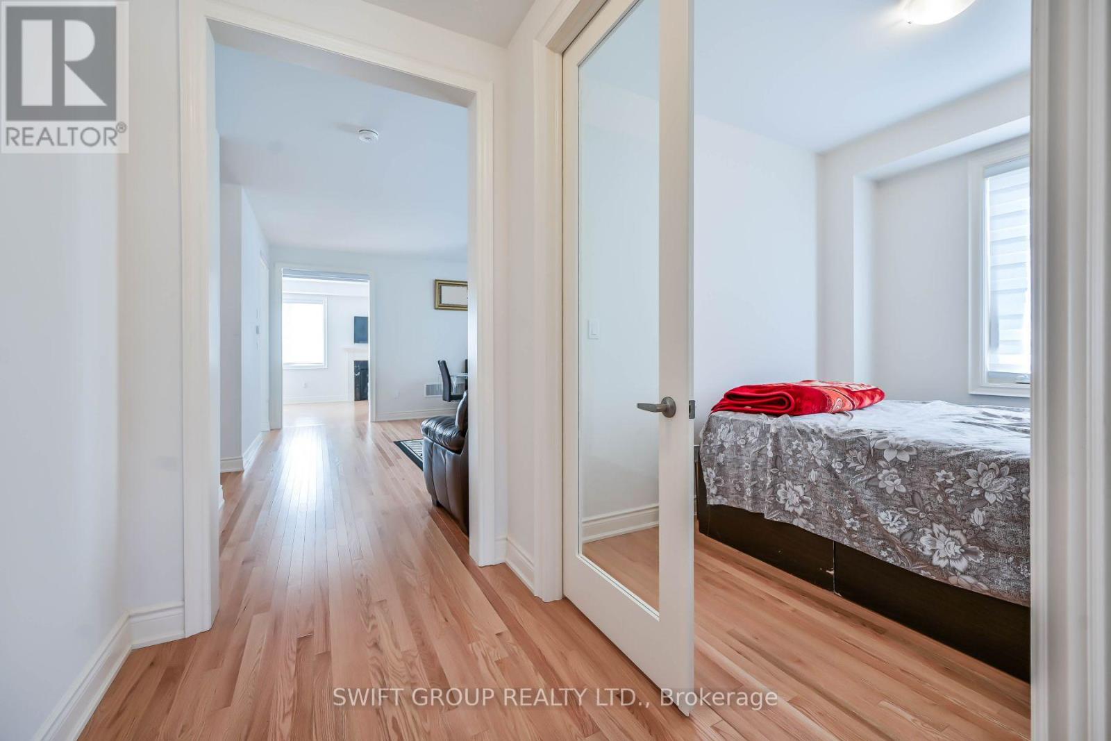428 HUMPHREY STREET, Hamilton (Waterdown) — photo 5