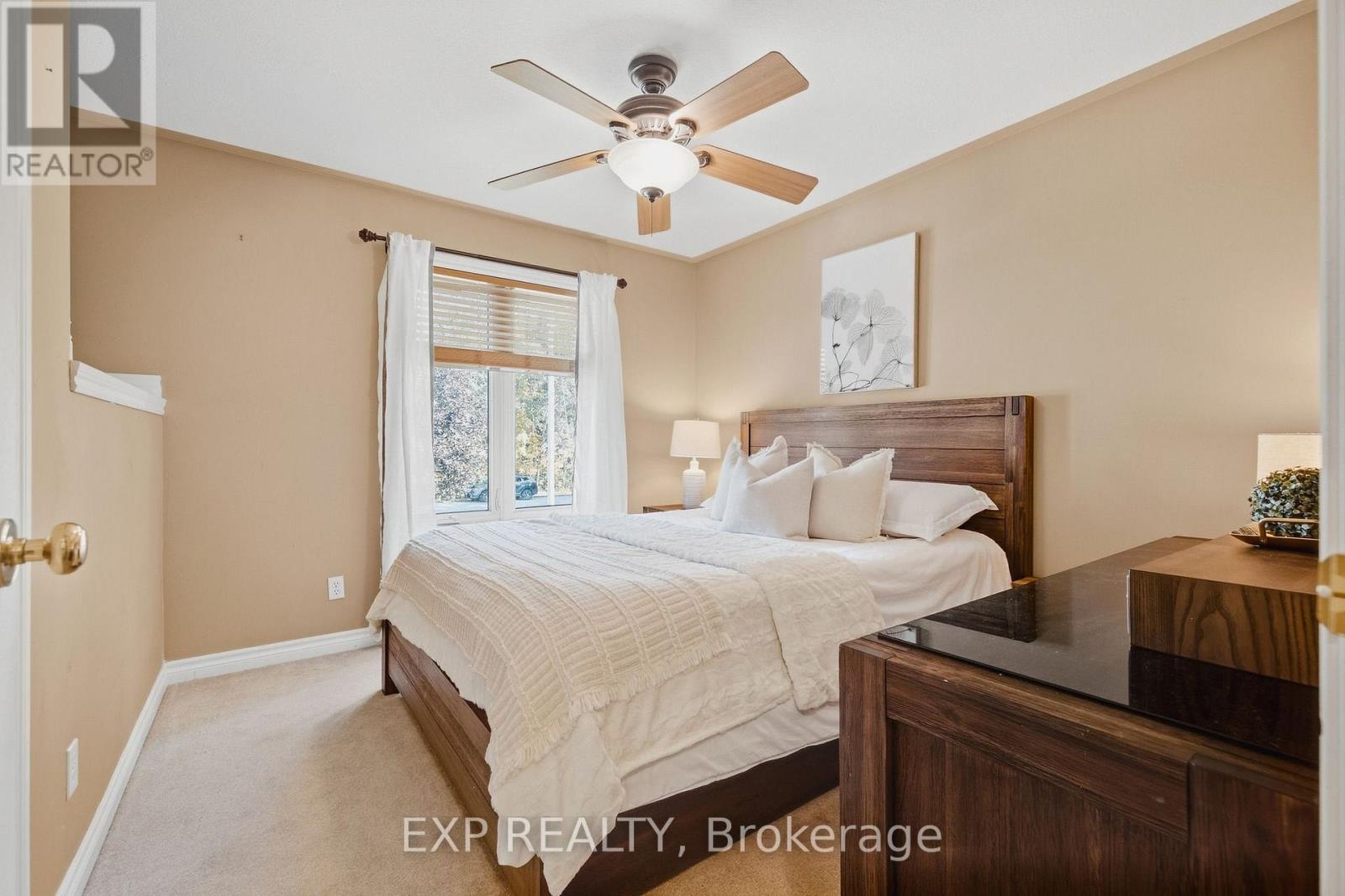 59 REGENCY DRIVE - 16