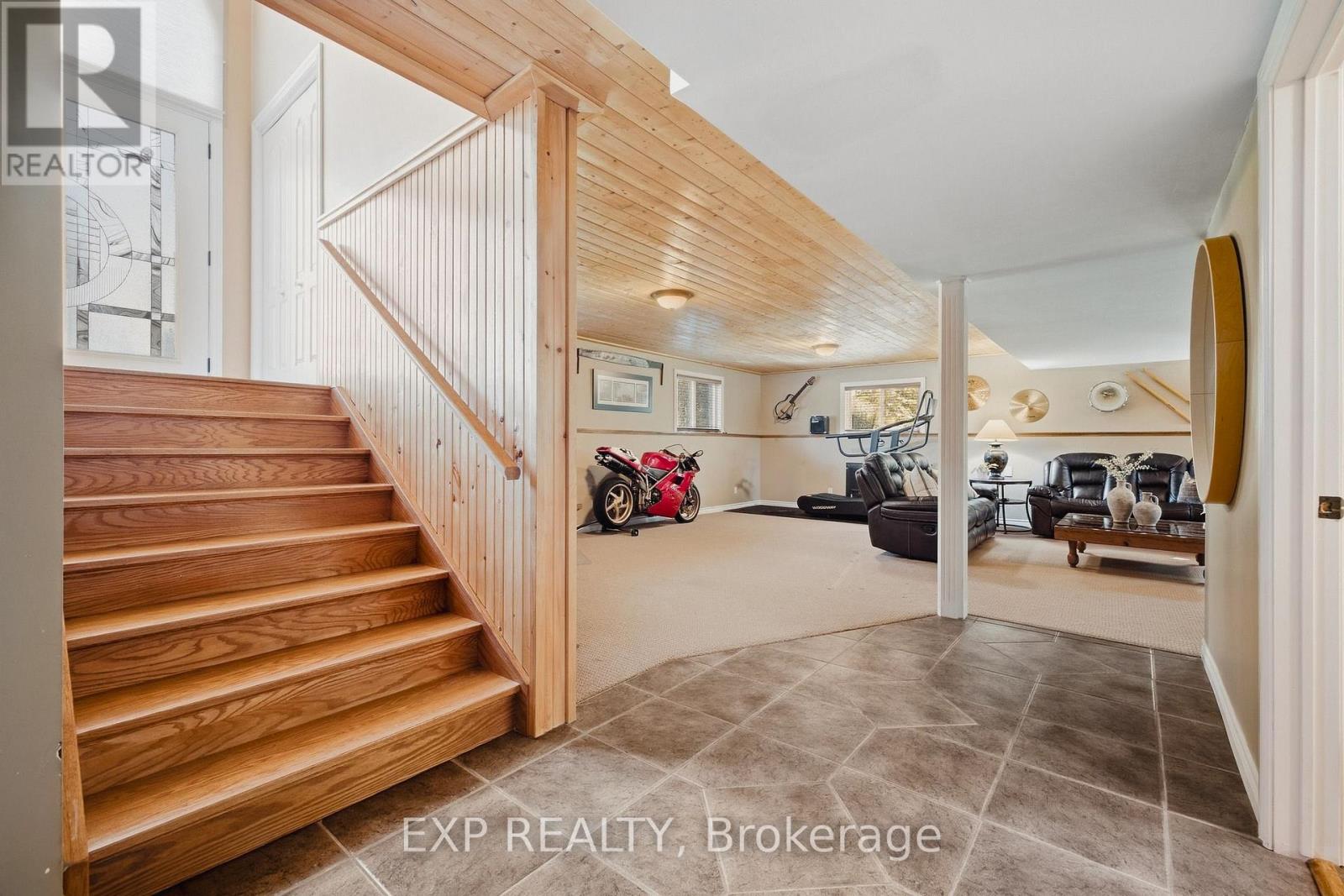 59 REGENCY DRIVE - 26