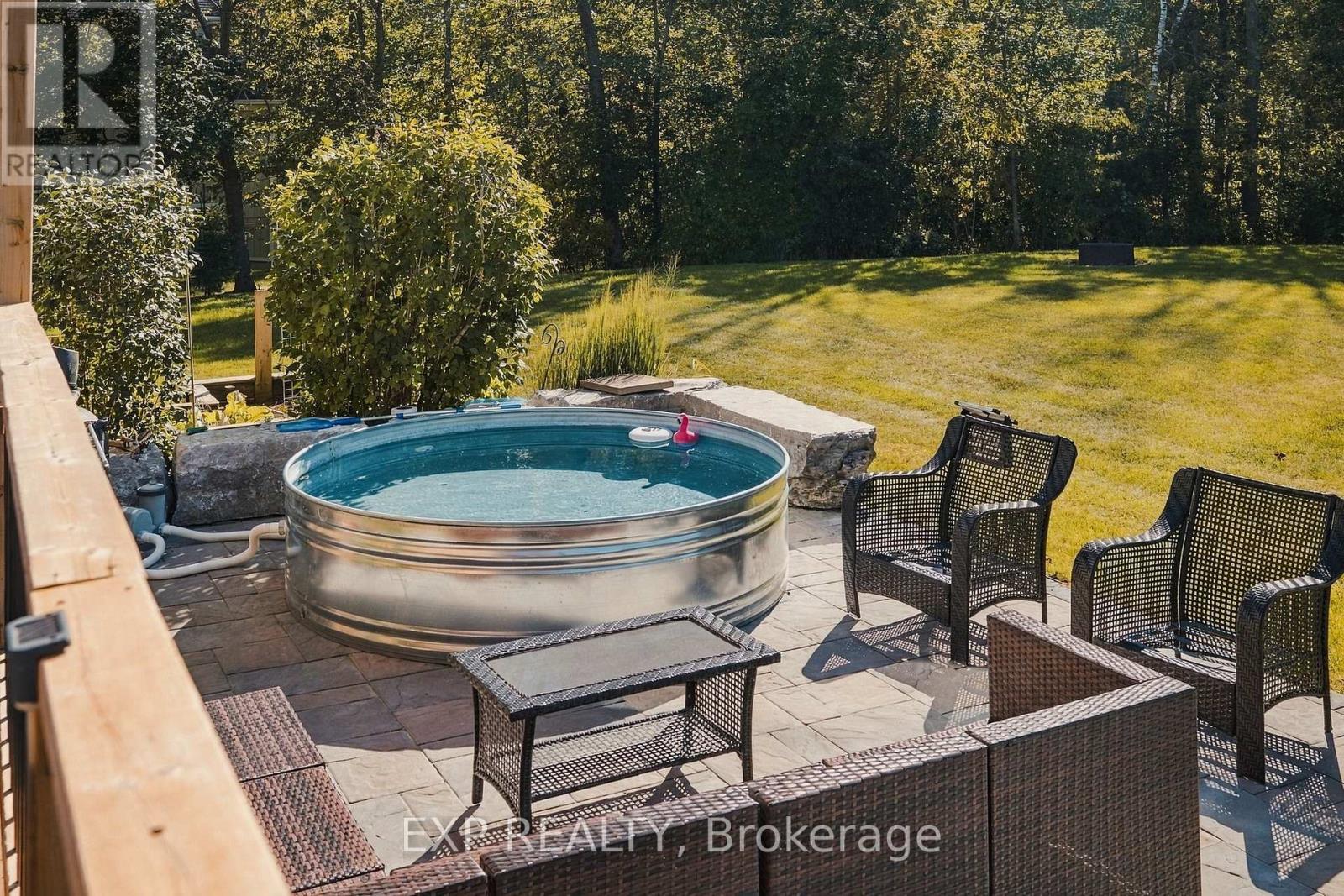 59 REGENCY DRIVE - 38