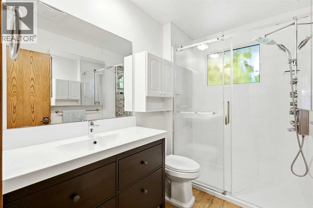 944 Canna Crescent SW - photo 18