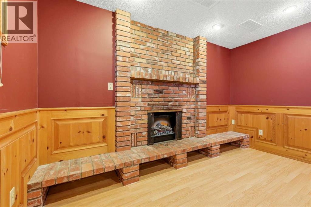 944 Canna Crescent SW - photo 27