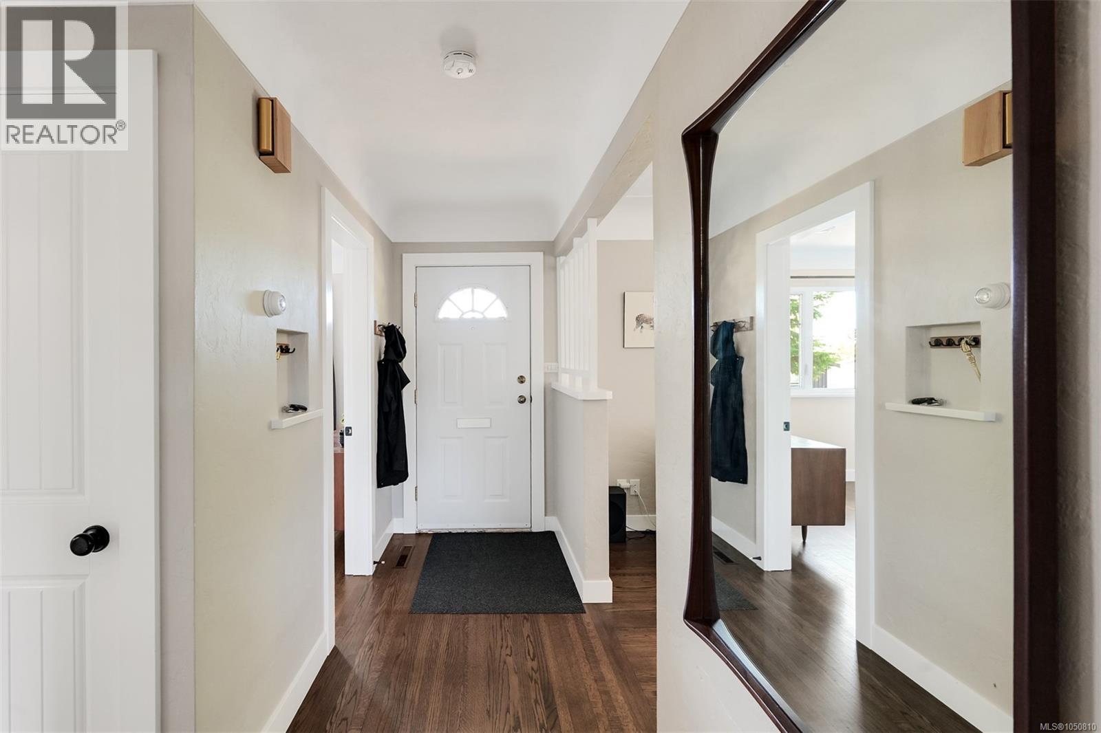 3221 Service St - 20