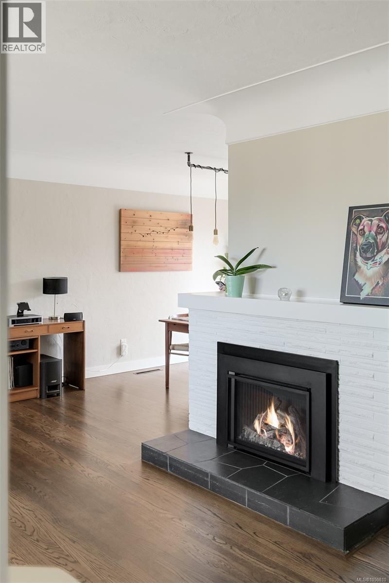  3221 Service Street, Saanich