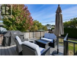 3221 Service St, Saanich, BC V8P4M8 Photo 14