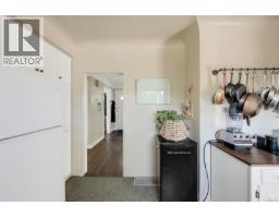 3221 Service St, Saanich, BC V8P4M8 Photo 19